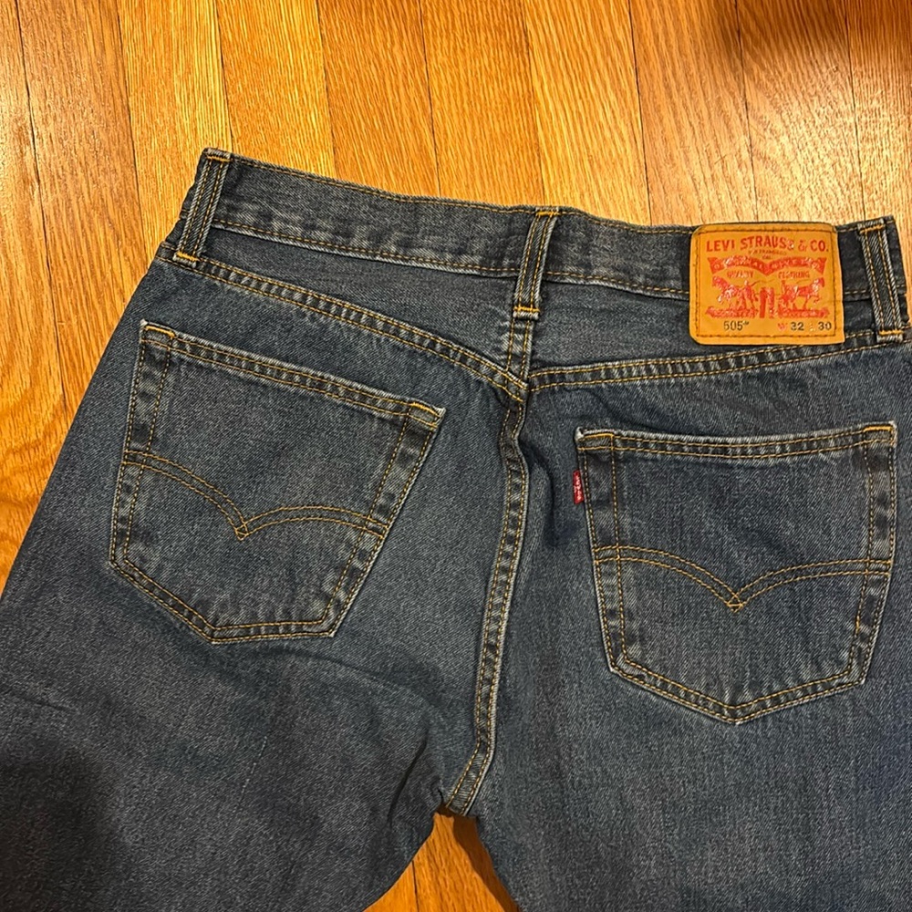Men’s 505 Levi’s blue jeans NWOT size 32x30